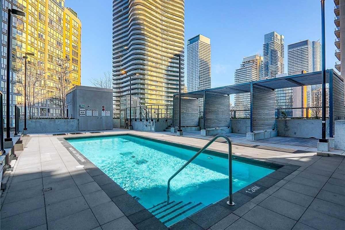 Luxury View In Toronto Downtown 3 Bedroom 2.5 Bathroom 1 Parking Exterior foto